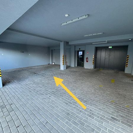 New Apartment 6 - Self Check In, Free Parking Bratislava Luaran gambar